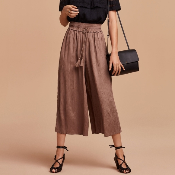 Aritzia Pants - Wilfred Nanterre Pant